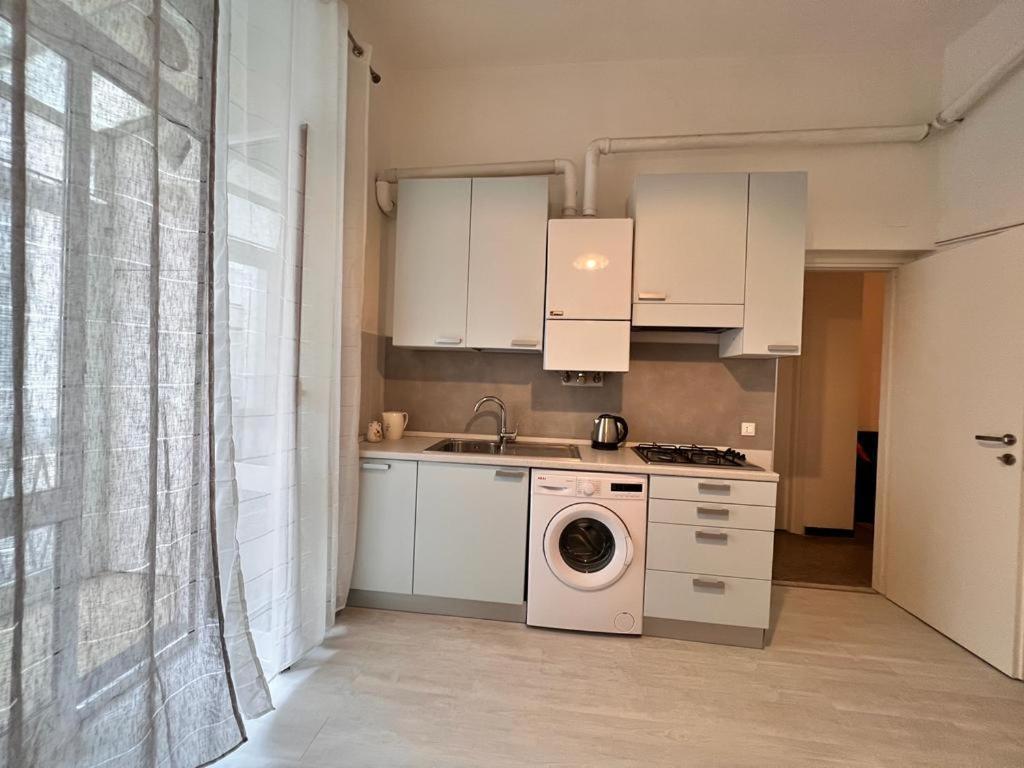 Savona Casa Vacanze Vicino Mare 3 Minuti Wifi Exterior photo